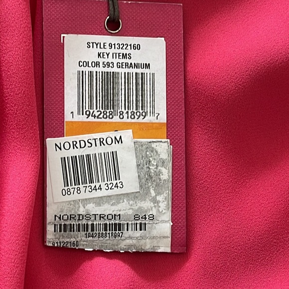 Vince Camuto Ruffle Sleeve Blouse Pink size S NWT - Picture 9 of 9